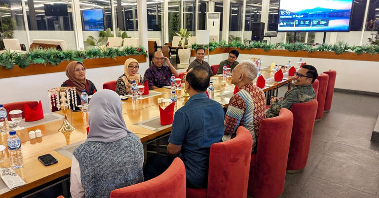 Diskusi dan Penguatan Kolaborasi Riset Bersama TLI-AP NUS dan UMY